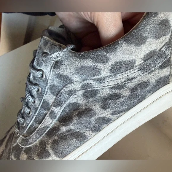 Vans Old Skool men's  Skateboarding   Leopard Canvas‎ VN0A38G19FS sz 13 - Picture 2 of 11